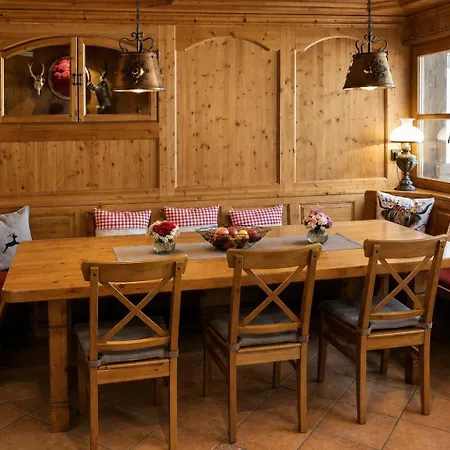 Konukevi Roserhof 3*