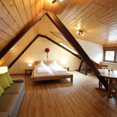 Konukevi Roserhof 3*