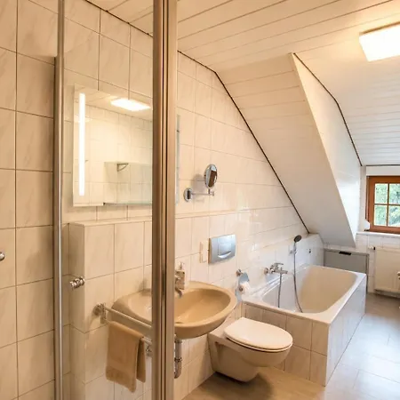 Konukevi Roserhof 3*